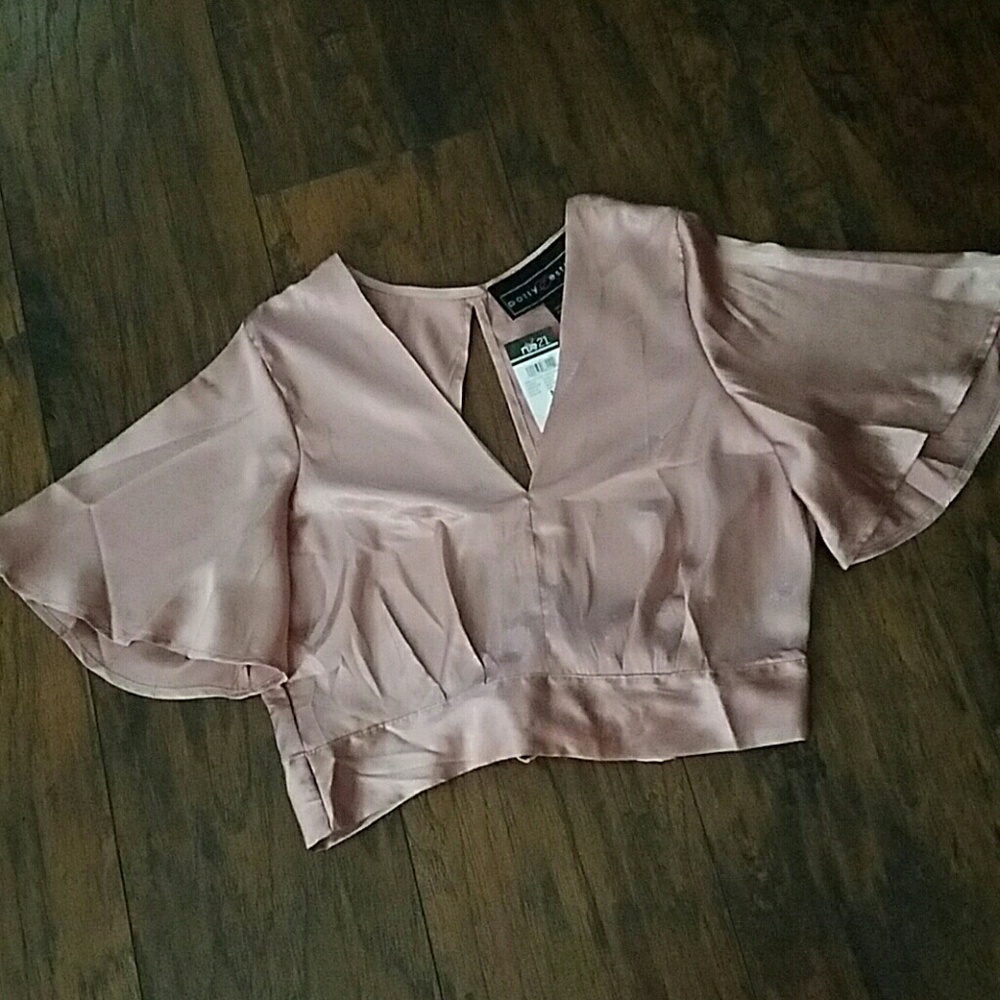 Dusty pink crop blouse